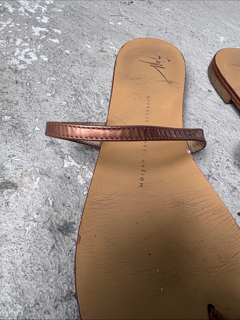 Giuseppe Zanotti rhinestone toe sandals - Picture 2 of 9